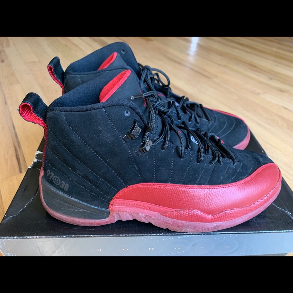 SOLD-Used Jordan 12 Retro-Flu Game (2009)-Size 10.5